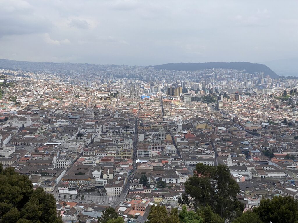 El Panecillo, a hilltop lookout