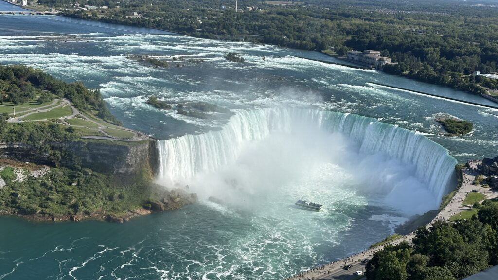 Niagara Falls, Skylon Tower
