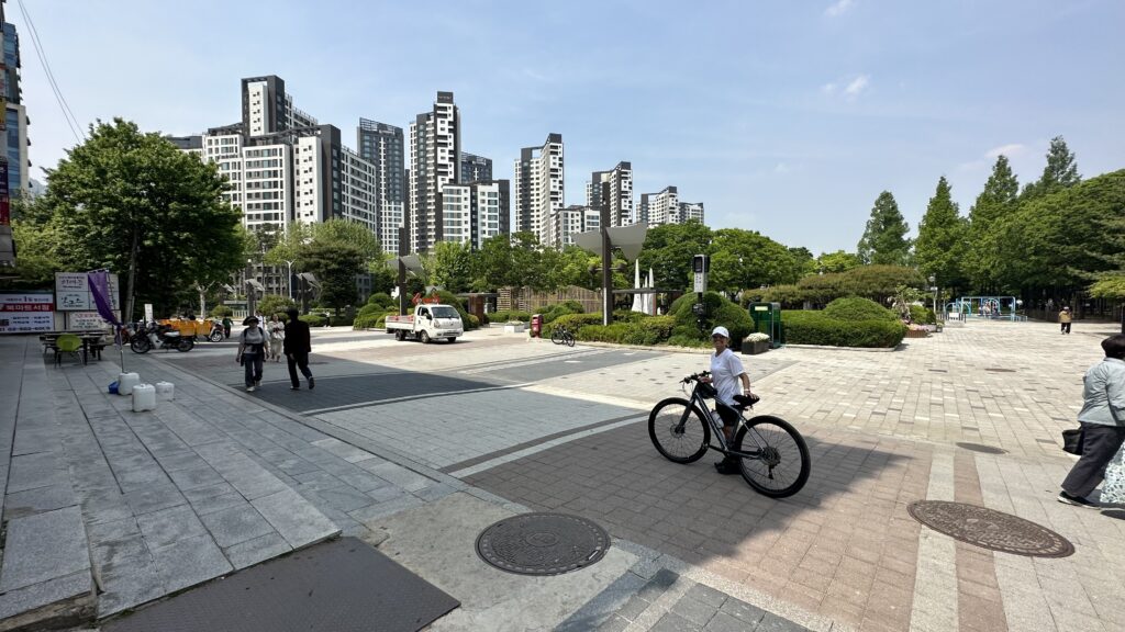 Yangjaecheon Stream Trail