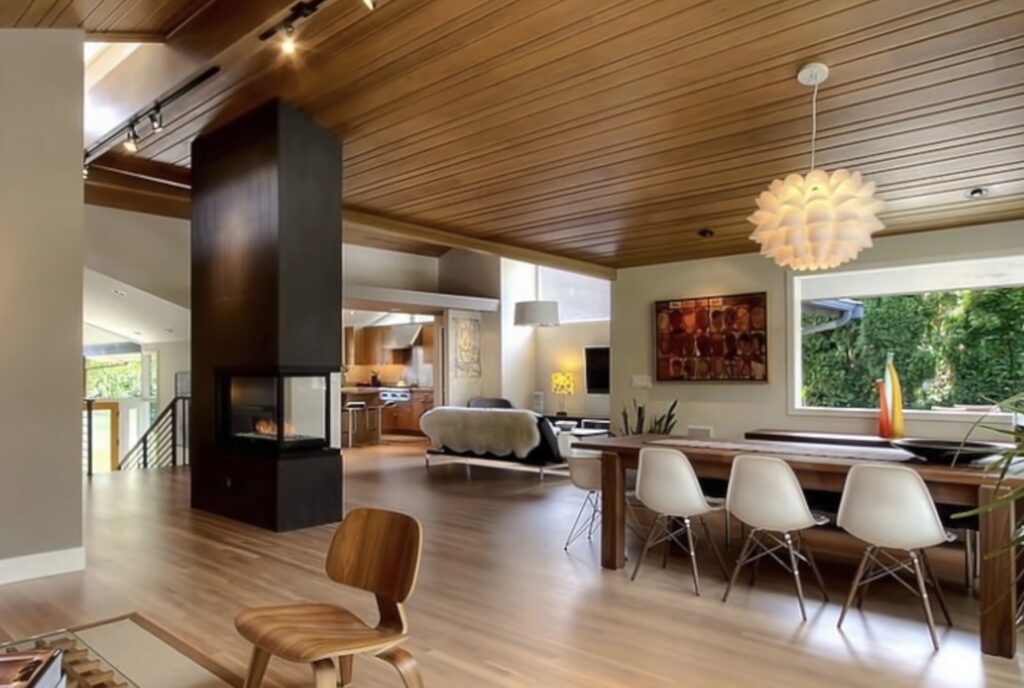 Rooms are warm, featuring natural colors and depth in light