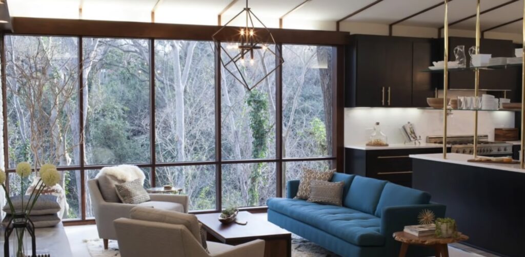 Rooms are warm, featuring natural colors and depth in light